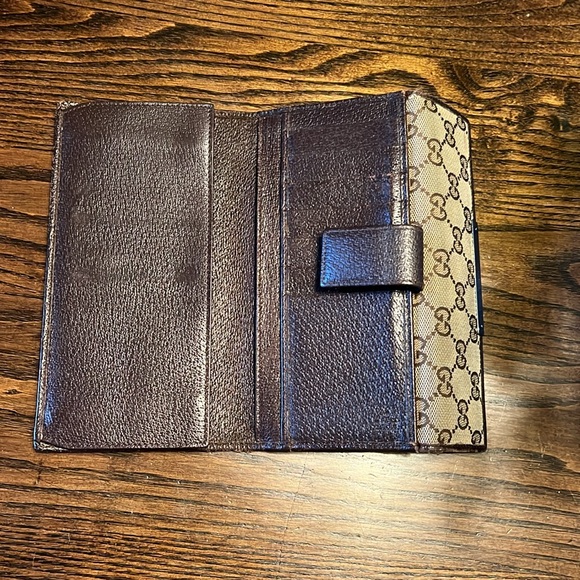 Gucci Wallet - Picture 10 of 13